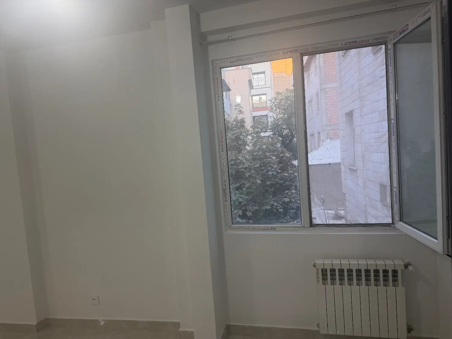 رهن و اجاره آپارتمان 54 متری در ظفر - تصویر 2
