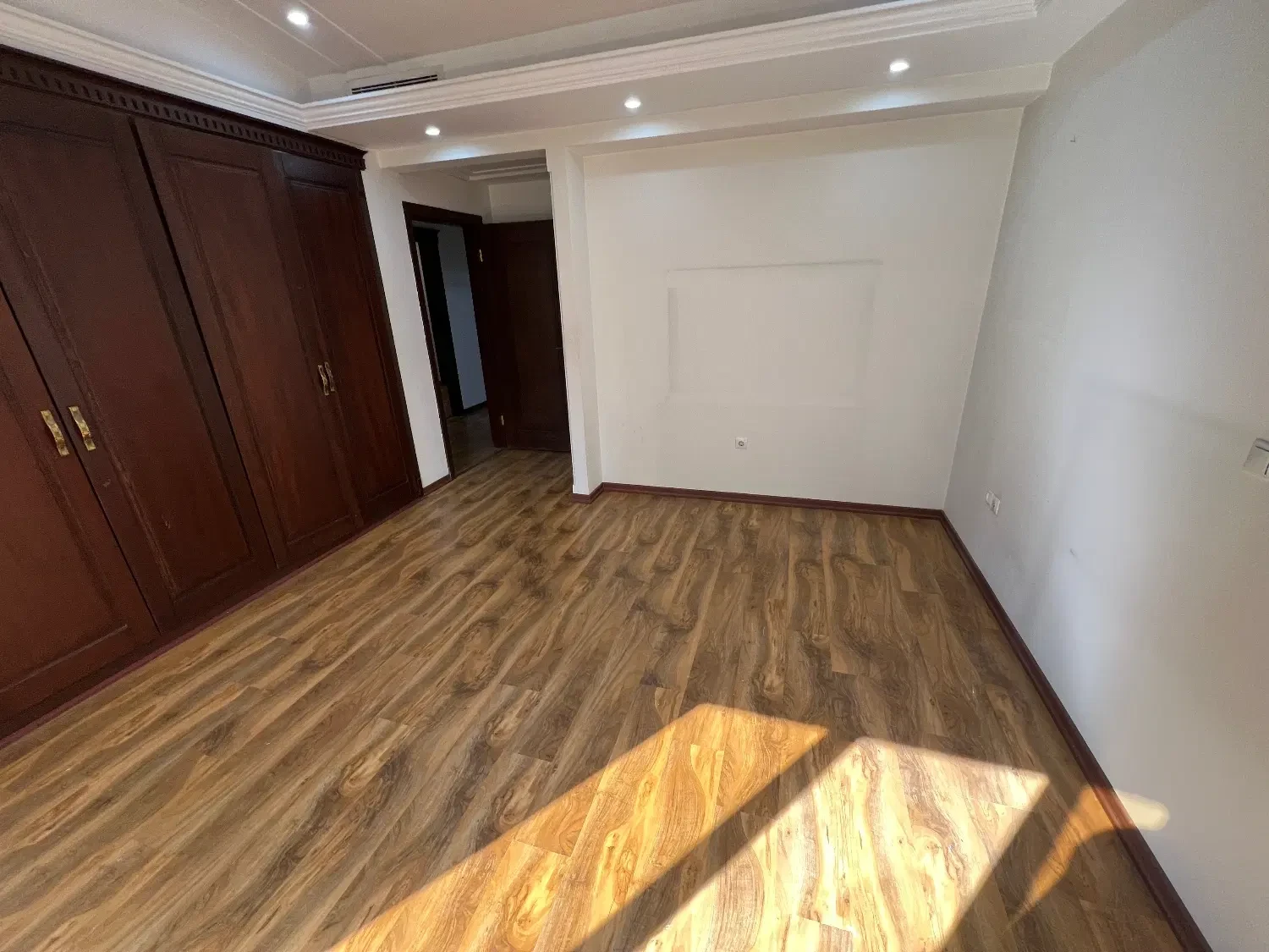 رهن و اجاره آپارتمان 265 متری در کاشانک - تصویر 5
