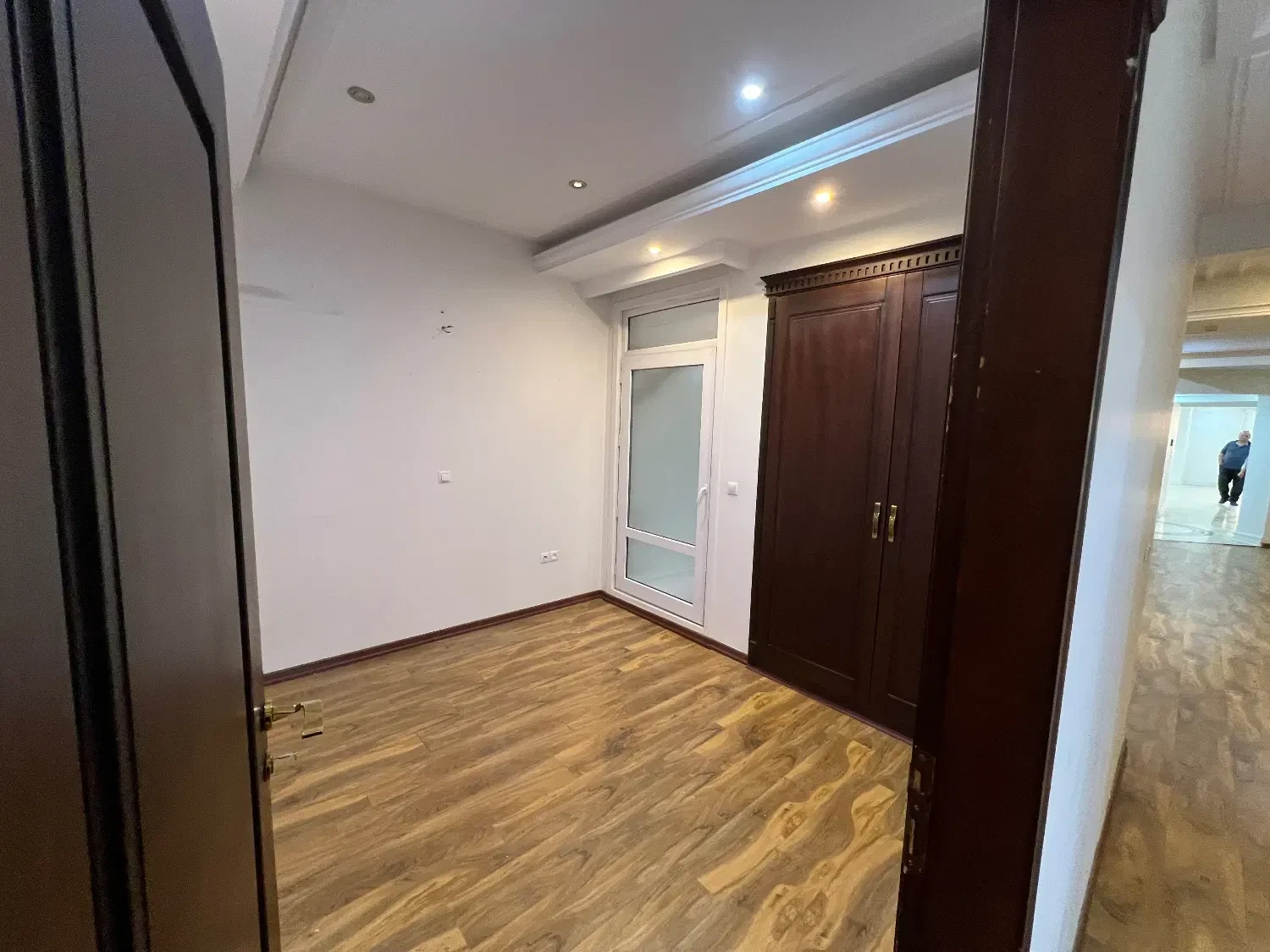 رهن و اجاره آپارتمان 265 متری در کاشانک - تصویر 6
