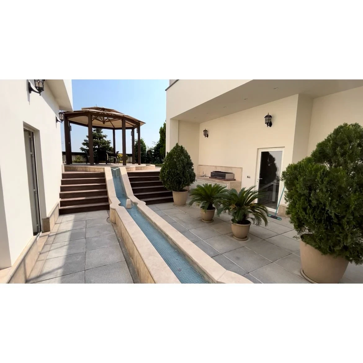 نمایش بزرگ