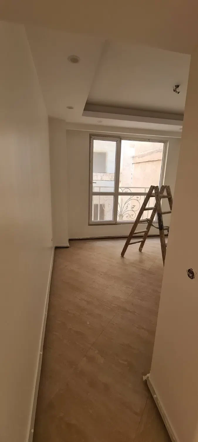 رهن و اجاره آپارتمان 94 متری در ظفر