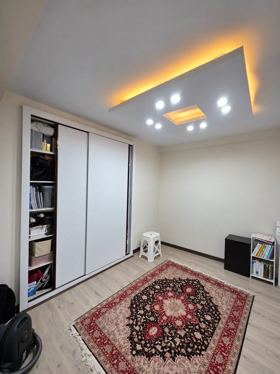 فروش آپارتمان 9707 متری در شهرک محلاتی