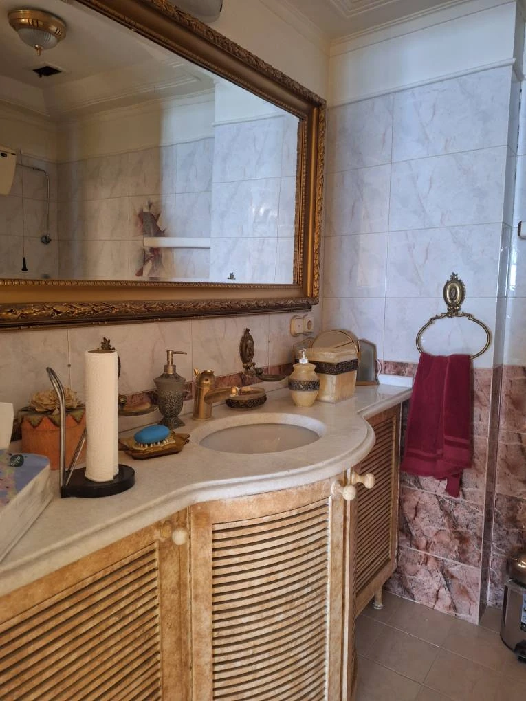 نمایش بزرگ