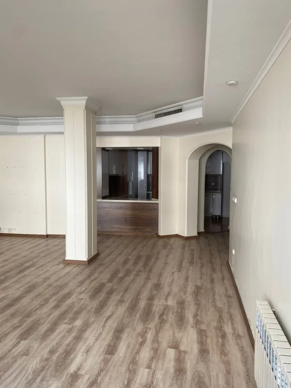 رهن و اجاره آپارتمان 135 متری در اراج