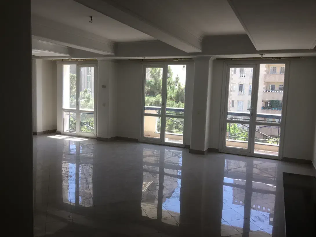 رهن و اجاره آپارتمان 210 متری در ولنجک
