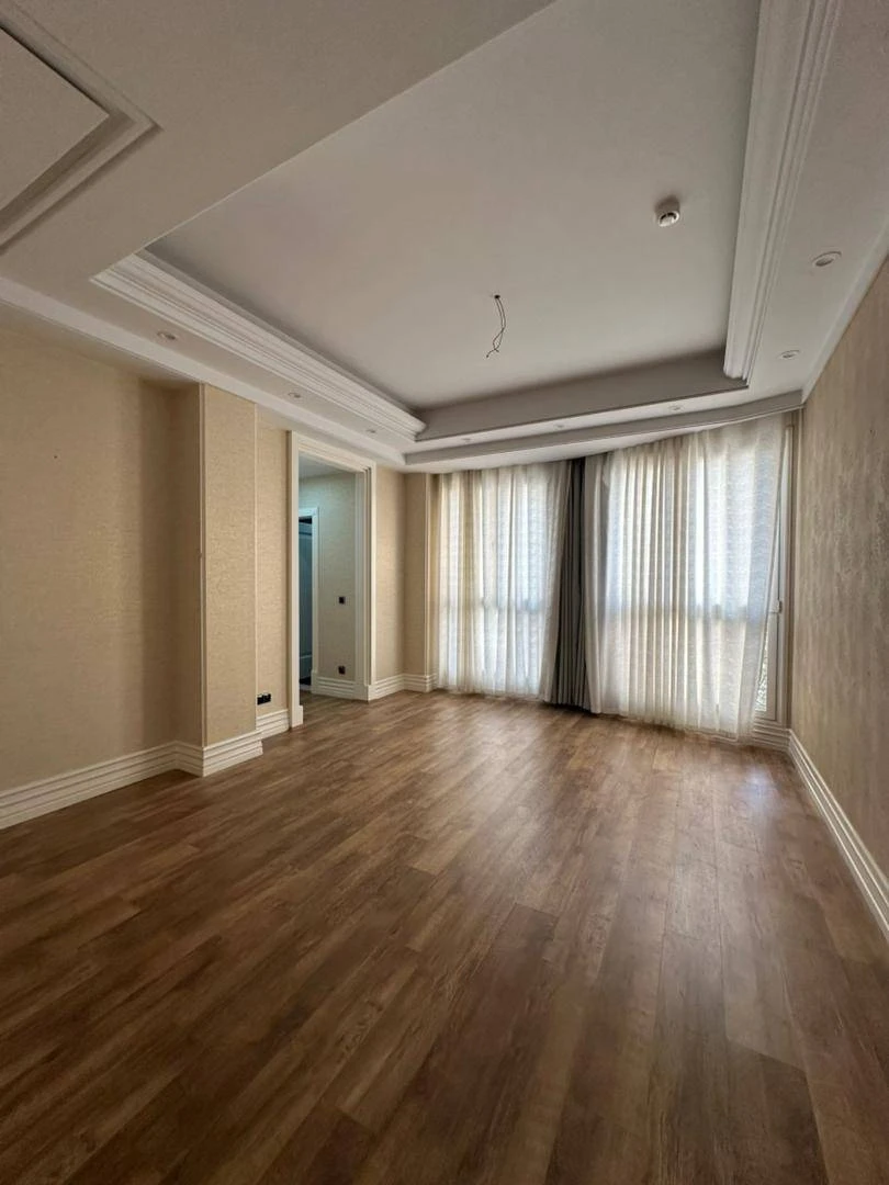 فروش آپارتمان 285 متری ساختمان کلاسیک فرشته الهیه