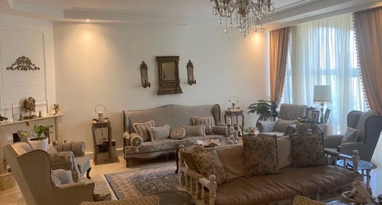 رهن و اجاره آپارتمان 136 متری در شمال میدان تجریش