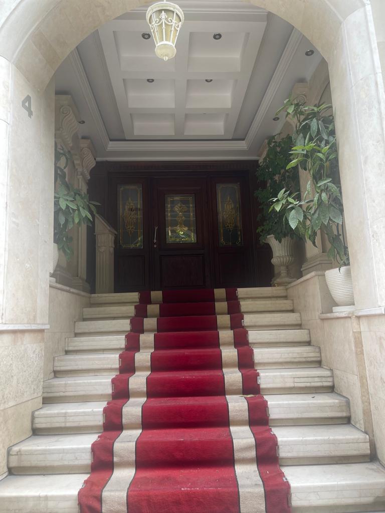 نمایش بزرگ