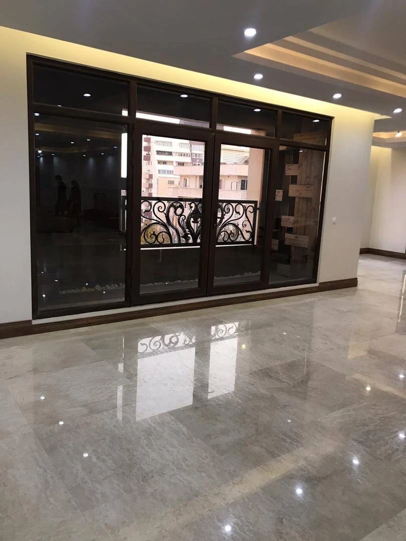 نمایش بزرگ