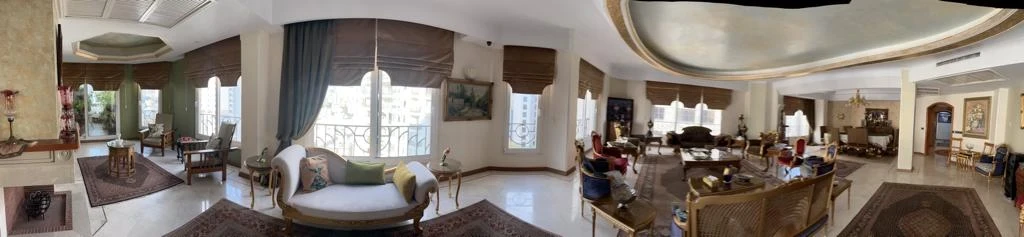 نمایش بزرگ