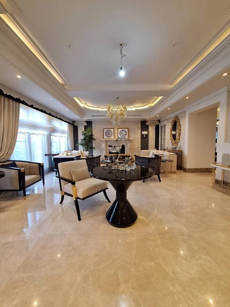 نمایش بزرگ