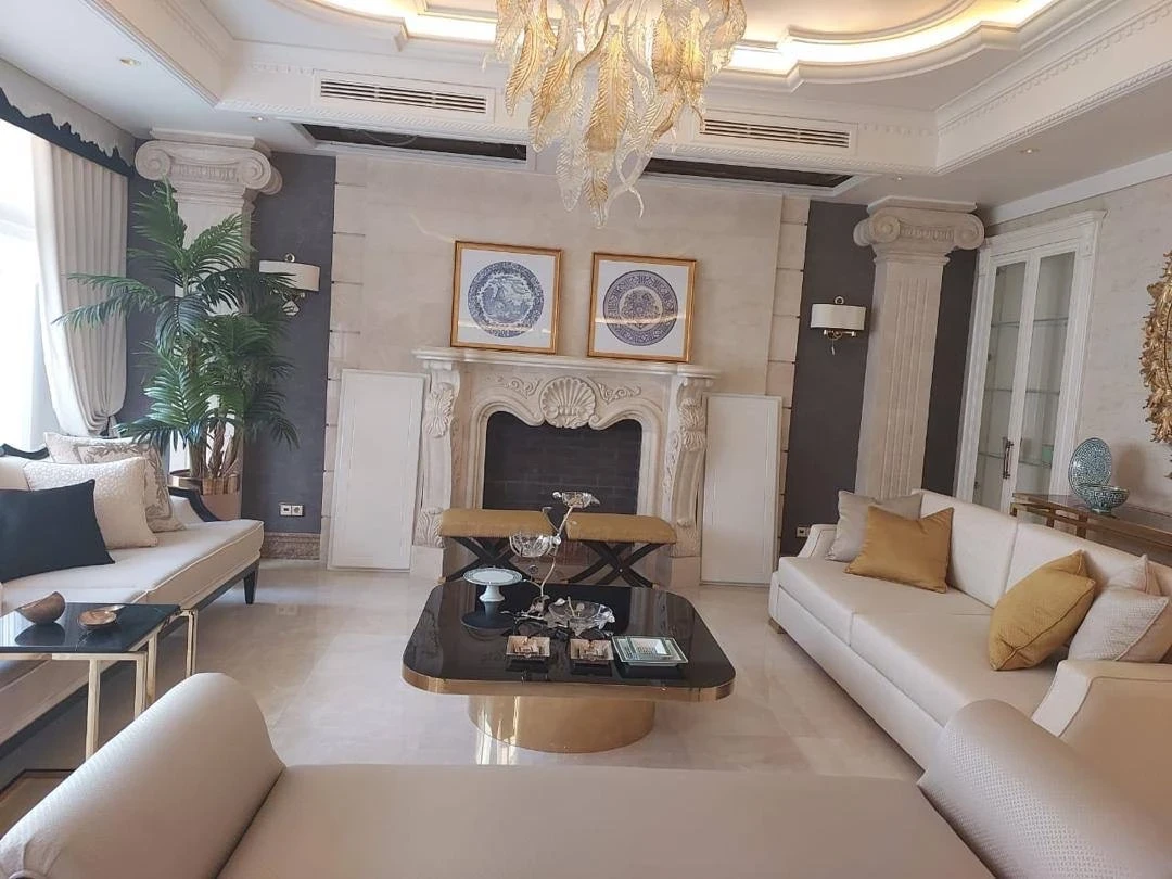 نمایش بزرگ