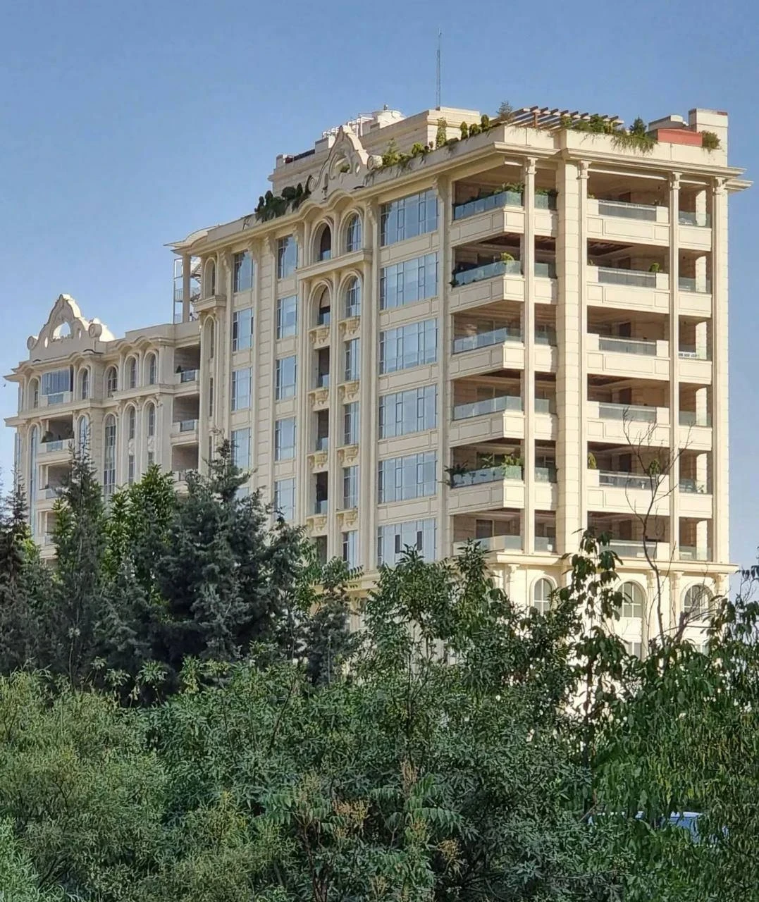 نمایش بزرگ