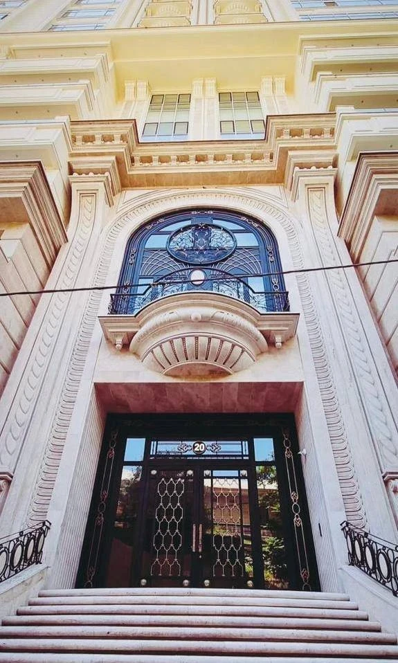 نمایش بزرگ