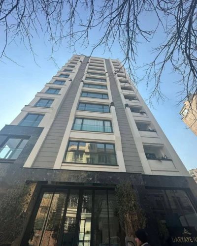 برج باغ دریای نور خیام