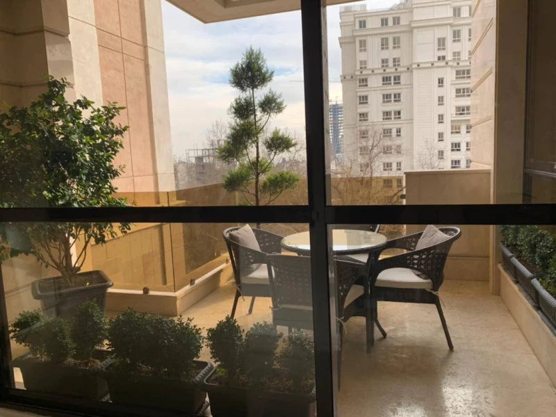 خرید آپارتمان 280 متری ساختمان سرو در فرشته الهیه - نمای دوم ملک