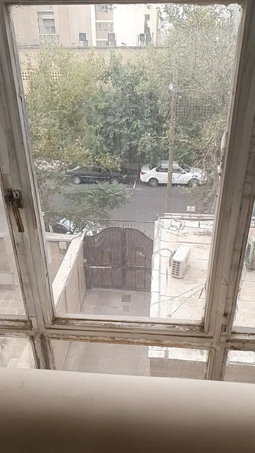رهن و اجاره آپارتمان 83 متری در ظفر - ملک  در  - تصویر 2