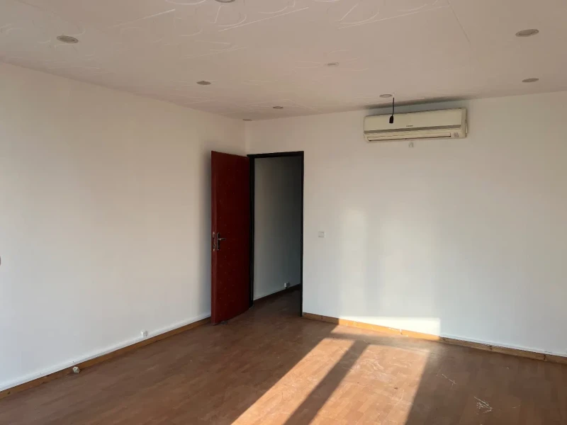 رهن و اجاره اداری 42 متری در تجریش